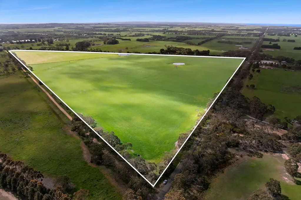 Freshwater Creek ENDLESS POSSIBILITIES ON PRIME FRESHWATER CREEK LAND