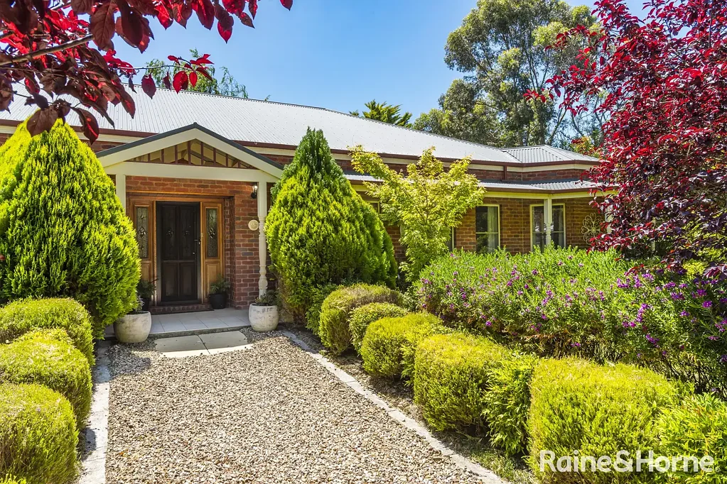 New Gisborne 4ਬੈੱਡਰੂਮ A Grand Country Retreat - Set on 5674m² of paradise living!