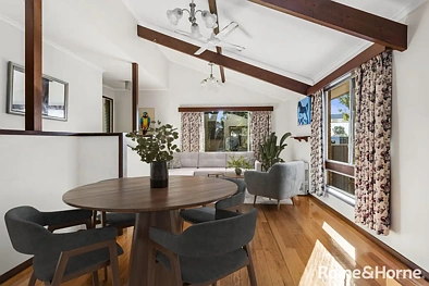 18 Welsh Street, Kyneton, VIC 3444, 3 રૂમ, 2 બાથરૂમ, House