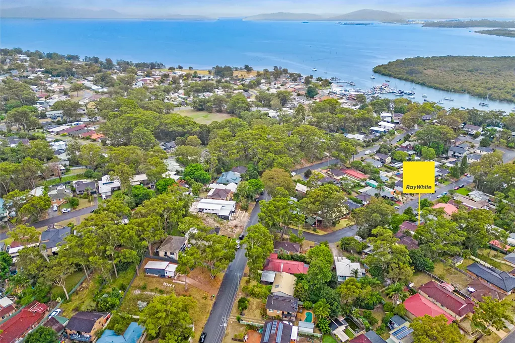 11 Paroa Avenue, Lemon Tree Passage, NSW 2319