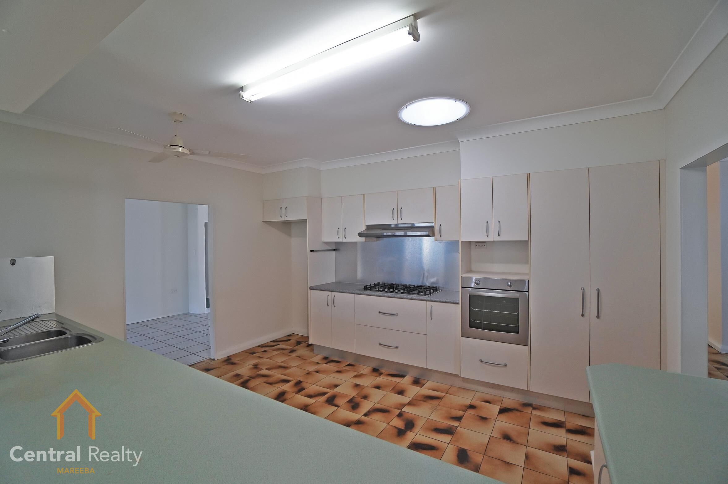 12 BETHEL CL, MAREEBA QLD 4880, 0 غرف, 0 حمامات, House