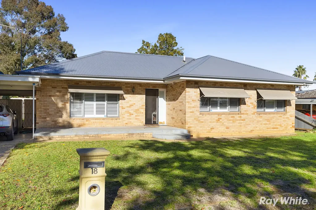 Turvey Park 3침실 A Fantastic Opportunity!