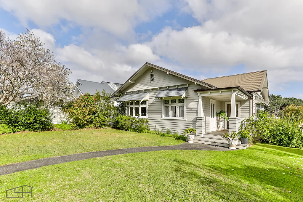 Remuera 4Moenga Timeless Character in a Coveted Position