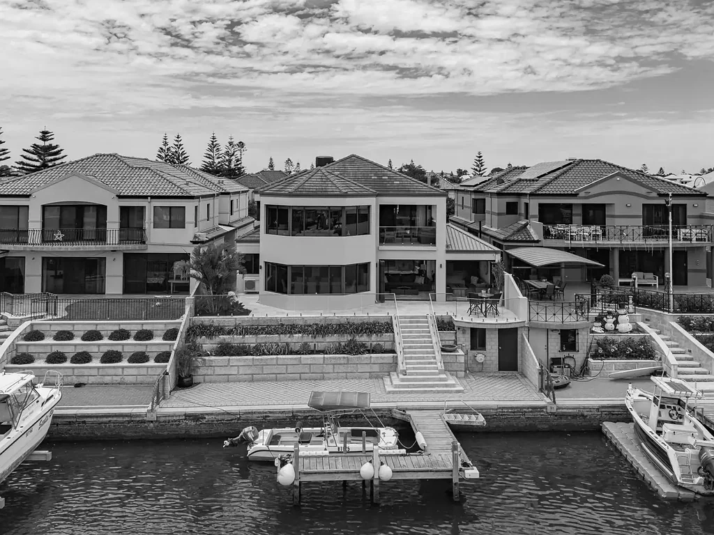 23 Finistere Island Retreat, Halls Head, WA 6210