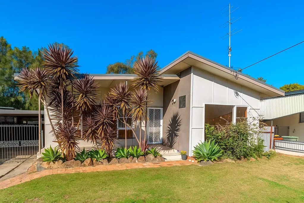 43 Brook Street, Dapto, NSW 2530