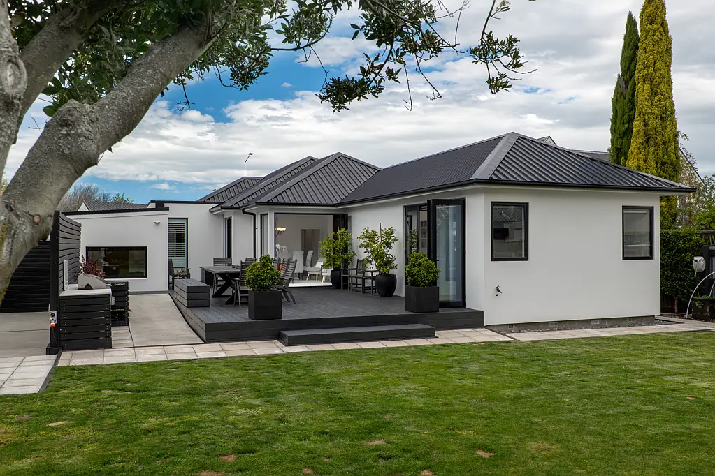 Burnside 4Moenga Owners Downsizing Your Opportunity Awaits!
