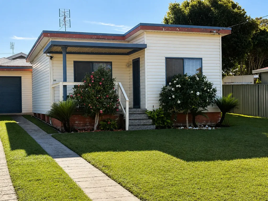Freestanding Cute Cottage