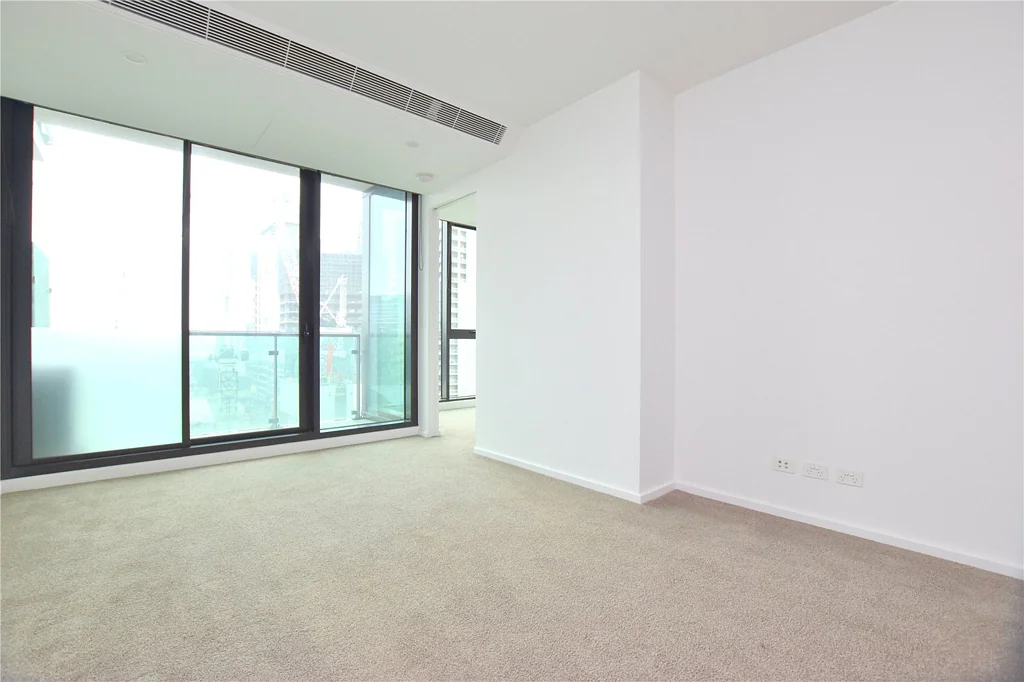Modern Apartment with  2 bed 2 bath 1 carpart in CBD