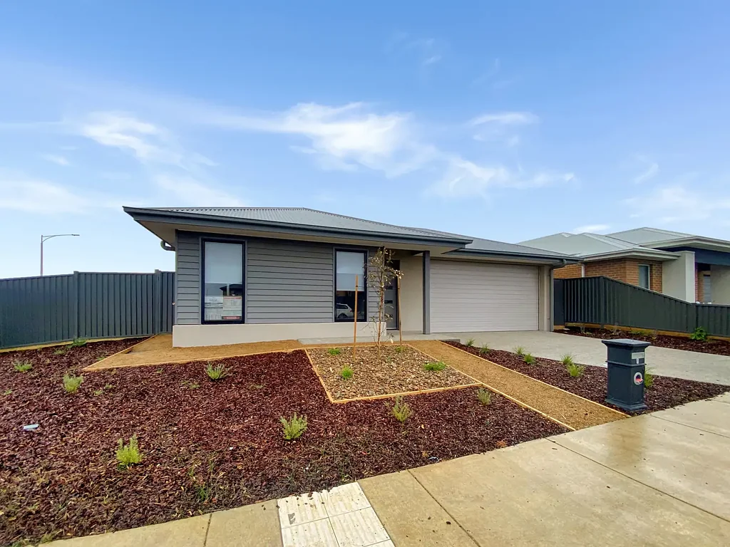 FURNISHED CO-LIVING HOME IN WINTER VALLEY - SHARED ACCOMODATION