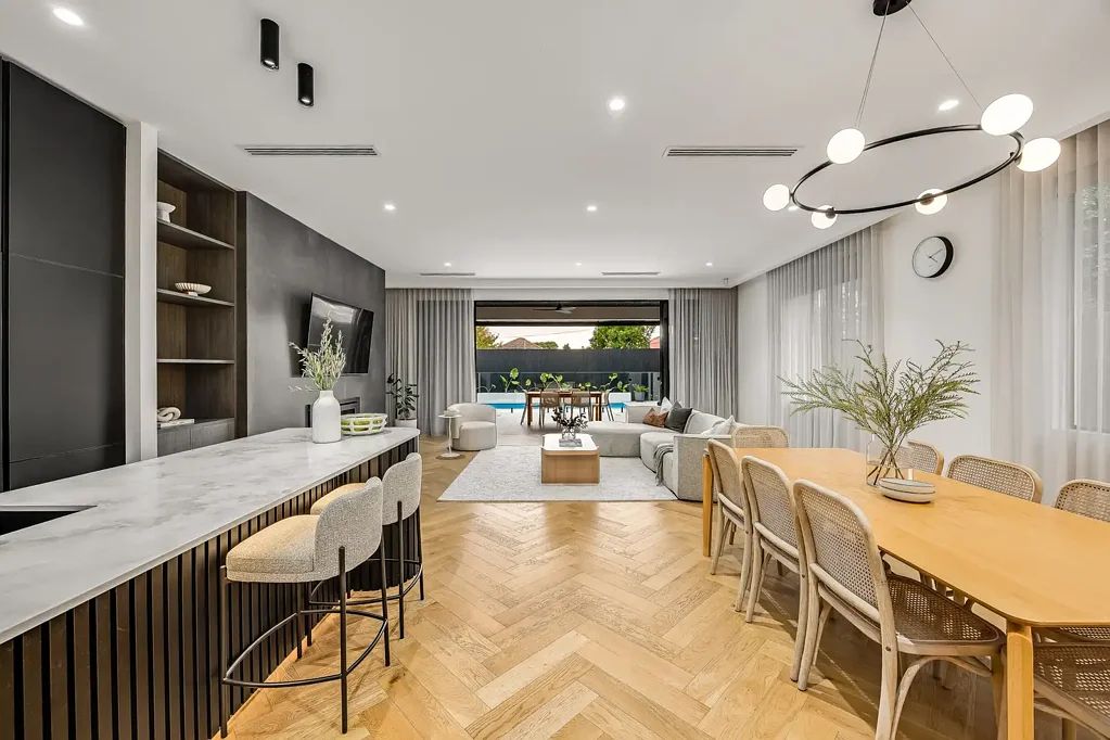 Glengowrie 4غرفة نوم Coastal Chic with a Designer Edge.