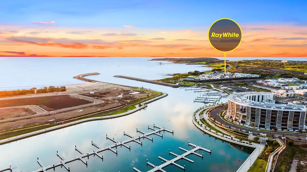Shell Cove 5房  "The Anchorage" - Hamptons-Style Masterpiece only 100m from the Beach with Pool and Ocean Views!