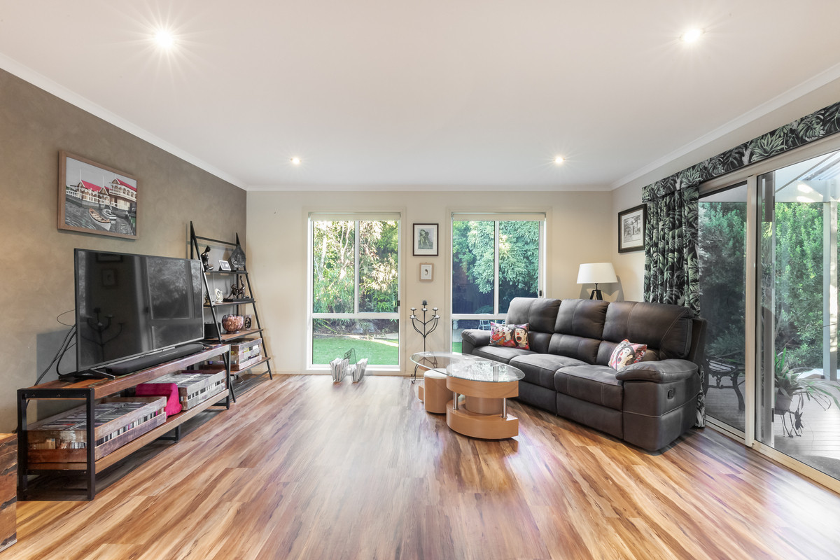 6 STEPHENS ST, WARRNAMBOOL VIC 3280, 0部屋, 0バスルーム, House