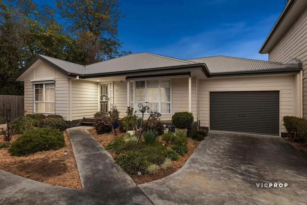 Ferntree Gully 2房 宽敞、迷人且私密 Spacious, Charming & Privately Positioned