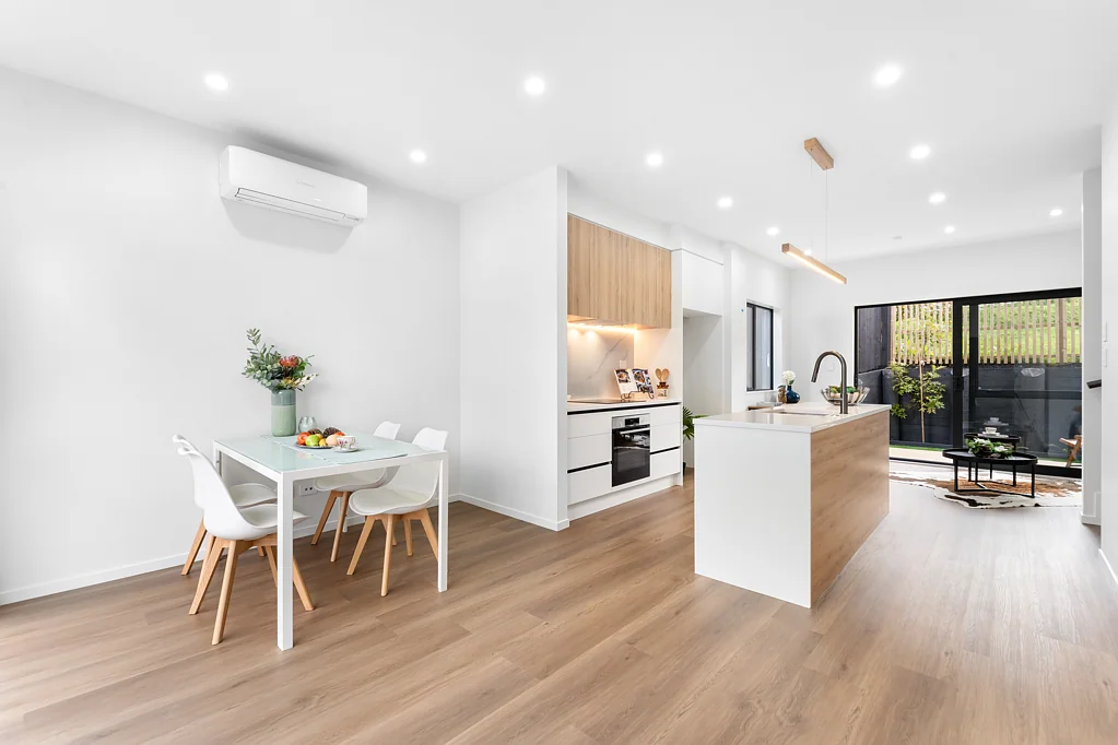 West Harbour 3chambre Last One - Sunlit Corner Site