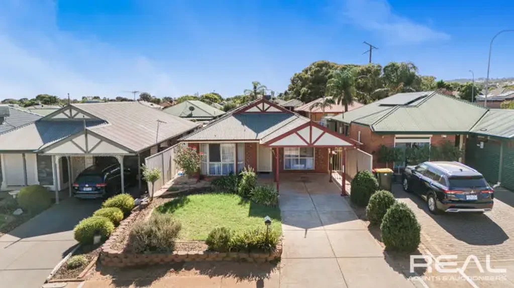 51 Tea Tree Drive, Craigmore, SA 5114