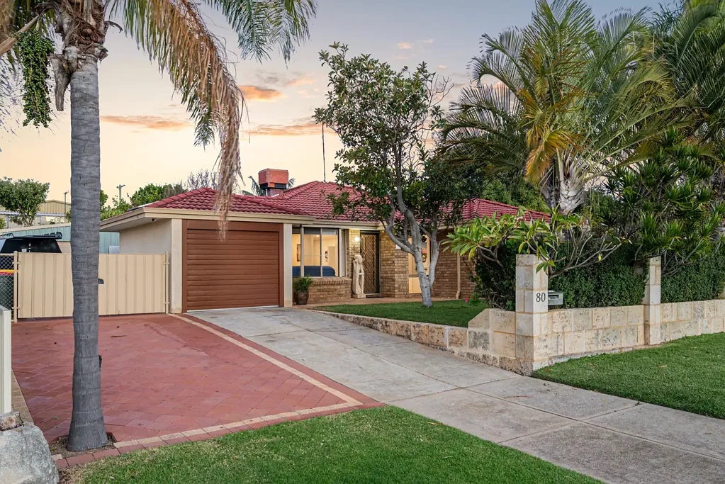 Yanchep 3chambre Space, Character & Endless Possibilities on a Huge 860m² Block!