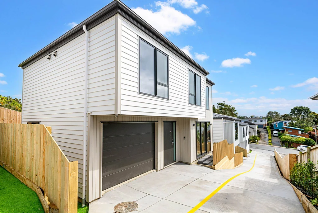 End house - Rangitoto College, and Westlake Gi...