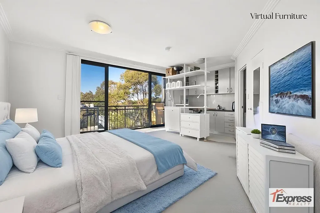 Bondi Beach Beachside Studio with Balcony & Parking!