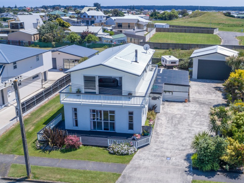 67 Hartley Street, Foxton Beach, Horowhenua, 5 Bedrooms, 1 Bathrooms