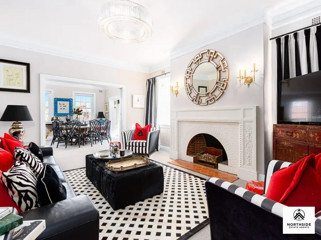 Elegant Fully Furnished Harbour-Side Residence