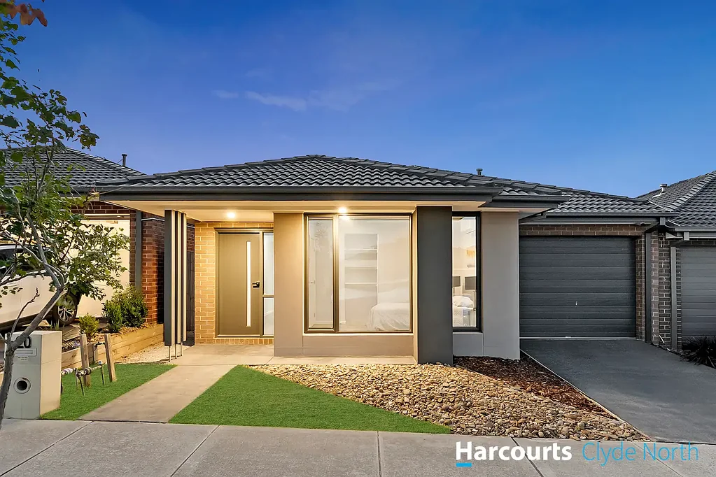20 Shimar Street, Clyde North, VIC 3978