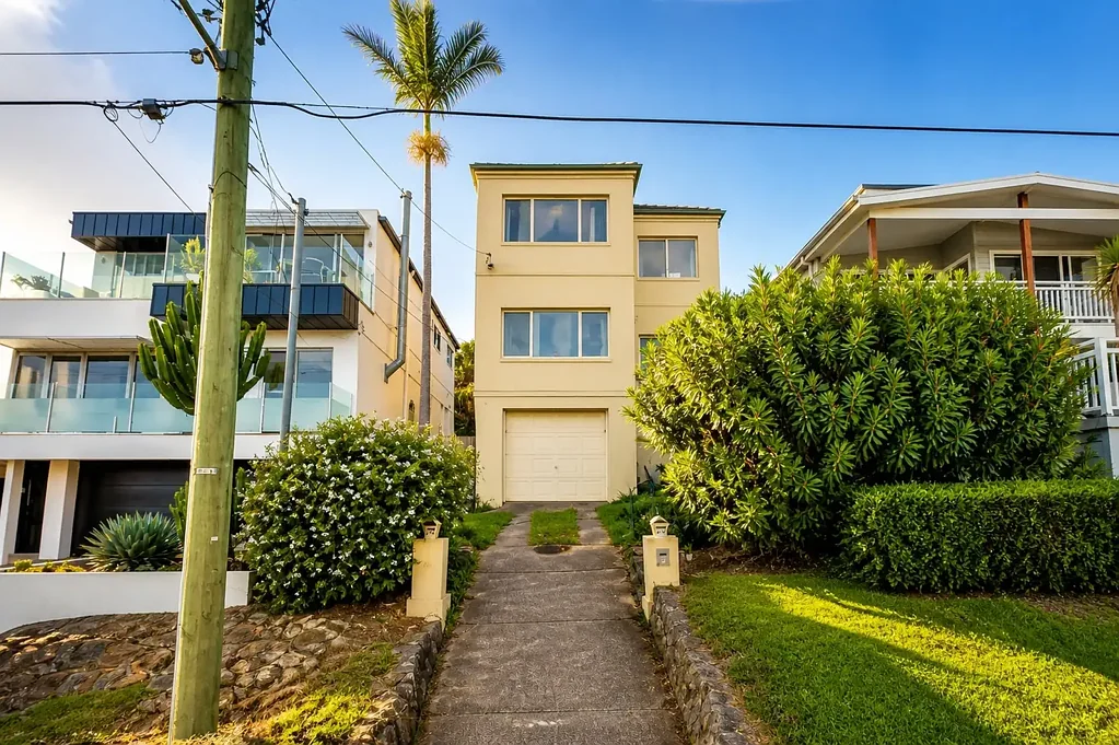 Ideal Apartment Living In Curl Curl