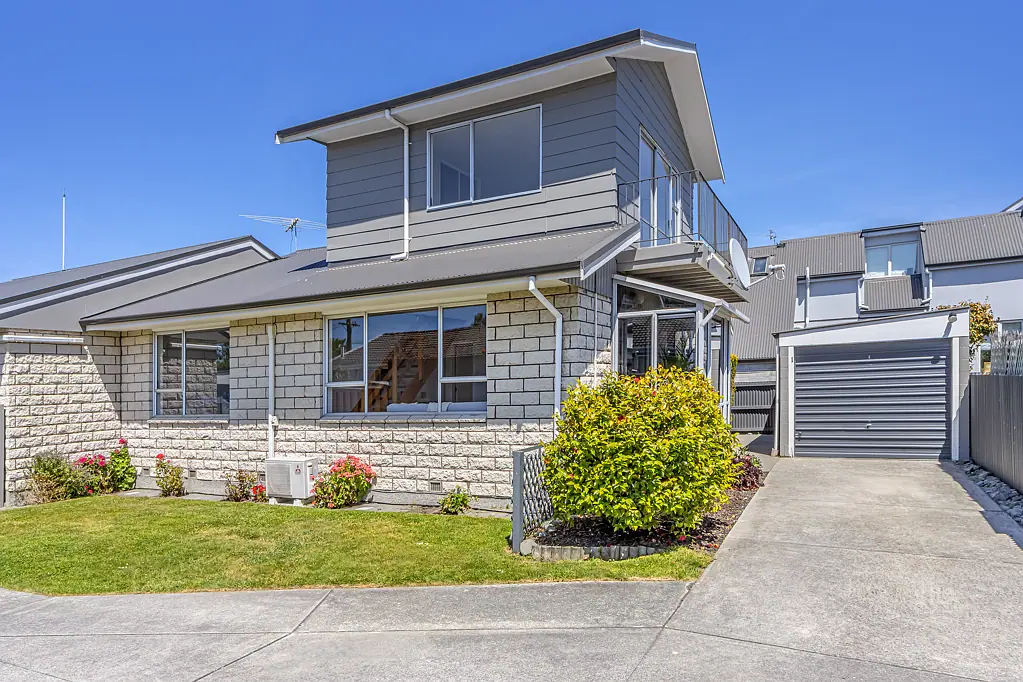 Saint Martins 3部屋 Stylish Smart Start, Cashmere Zone, Buy 1 or 2