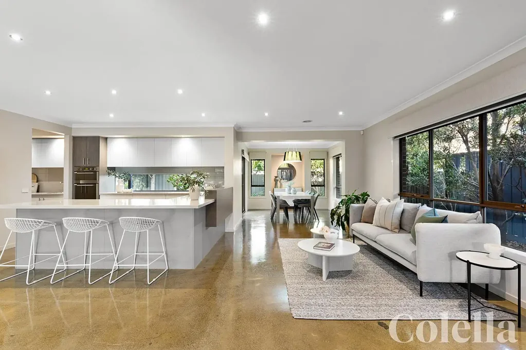 Malvern East 5Kwarto A Huge Family Haven with Chadstone Convenience