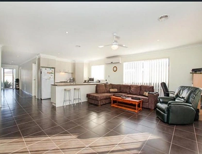 59 Hatchlands Dr, Deer Park, Western Melbourne, 4房, 2浴, House