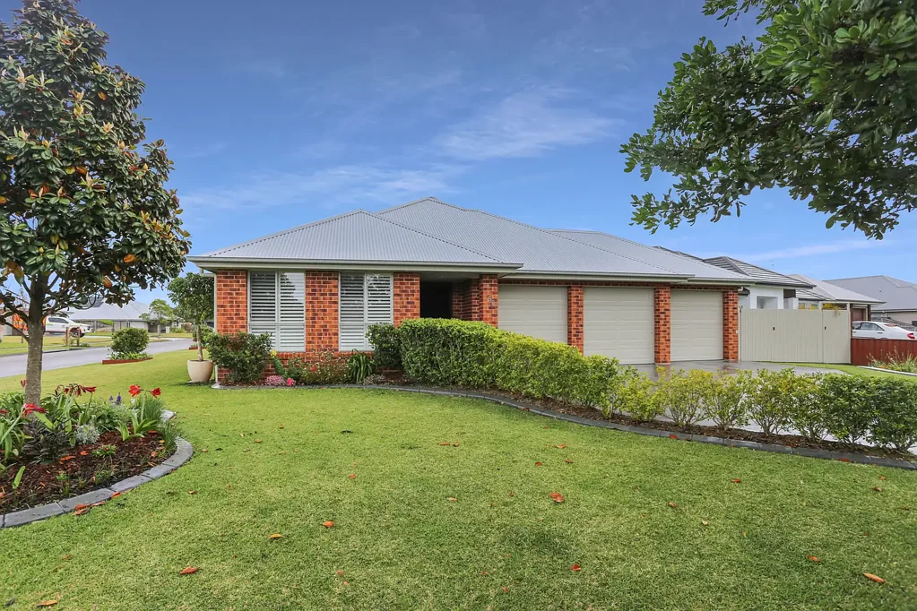 50 Leeward Circuit, Tea Gardens, NSW 2324