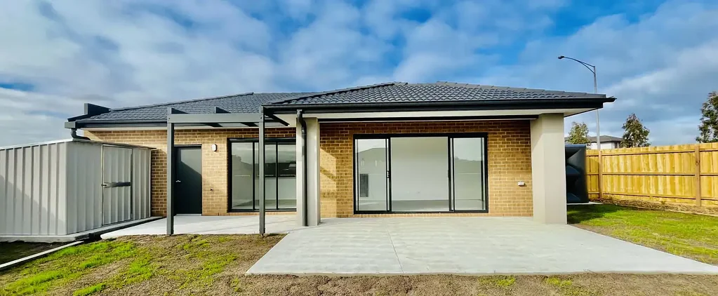Cranbourne East 3ਬੈੱਡਰੂਮ 665K - 690K FHB BRAND NEW HOME