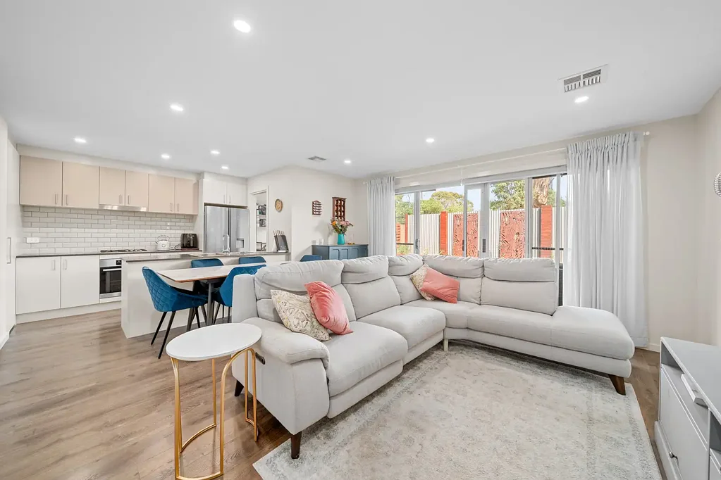 Oaks Estate 3Phòng ngủ Stylish Family Living with Exceptional Space and Comfort