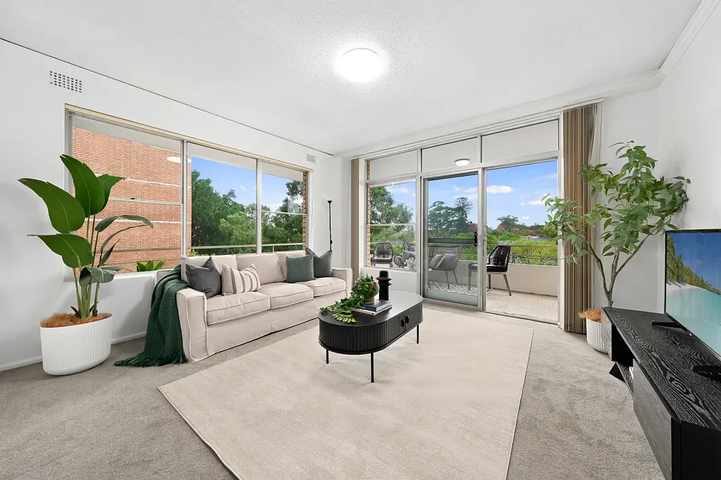 Chatswood 2ห้องนอน Updated Apartment Offering Space, Style and Convenience, N/E Aspect