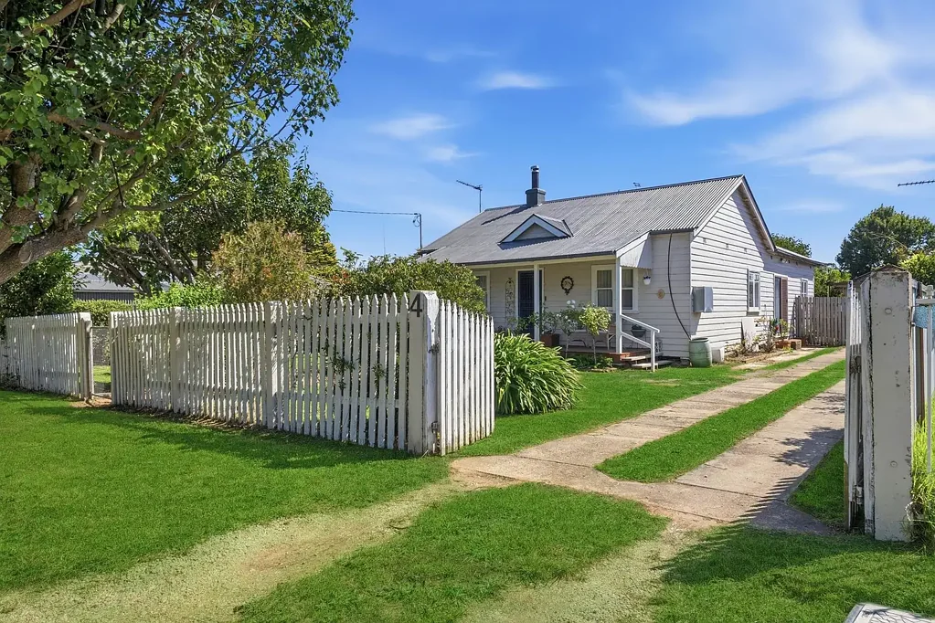 4 Sydney Street, New Berrima, NSW 2577