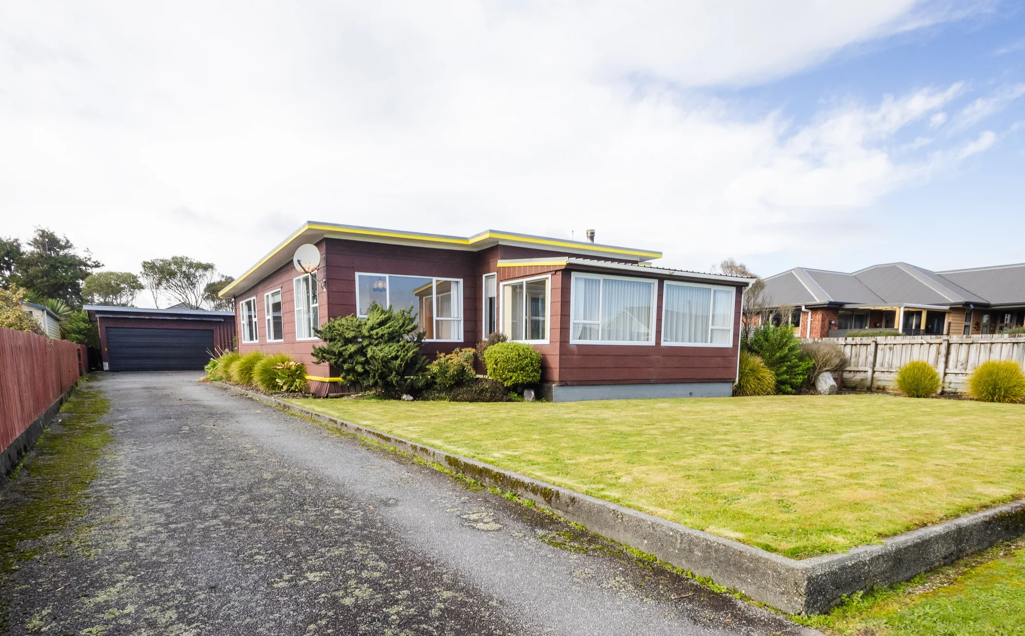 Hokitika 4બેડરૂમ Renovate and make it your own