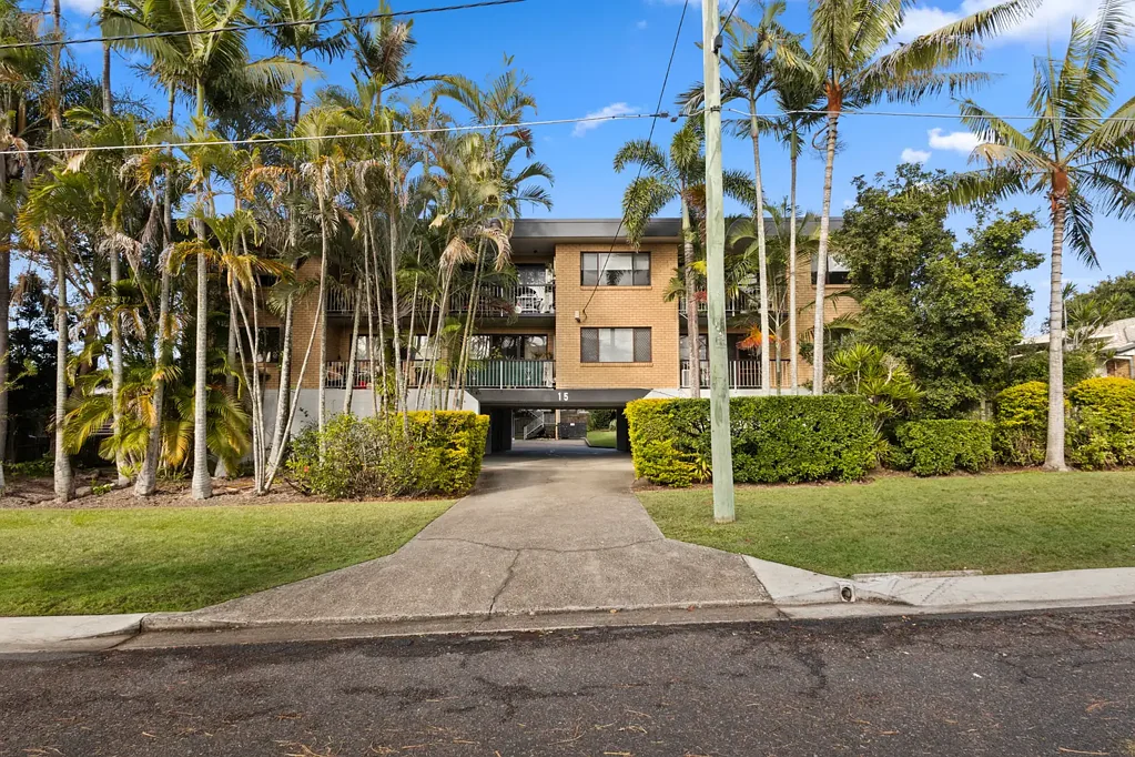A great unit located in a quiet block!