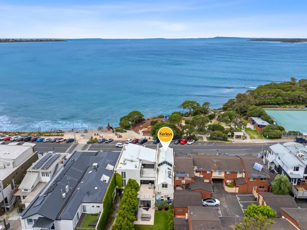 Point Lonsdale 2कमरा Bespoke BEACHFRONT Apartment with Securely Leased Retail Investment