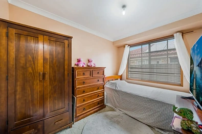 10 Penfold Place, Edensor Park, NSW 2176, 3房, 1浴, House