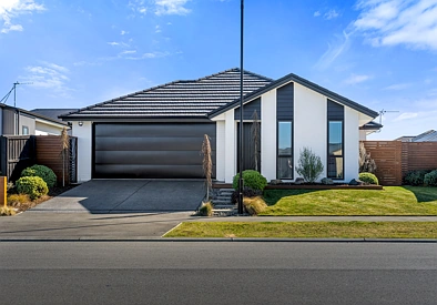 Rolleston 3ਬੈੱਡਰੂਮ A Standout Home with Real Personality