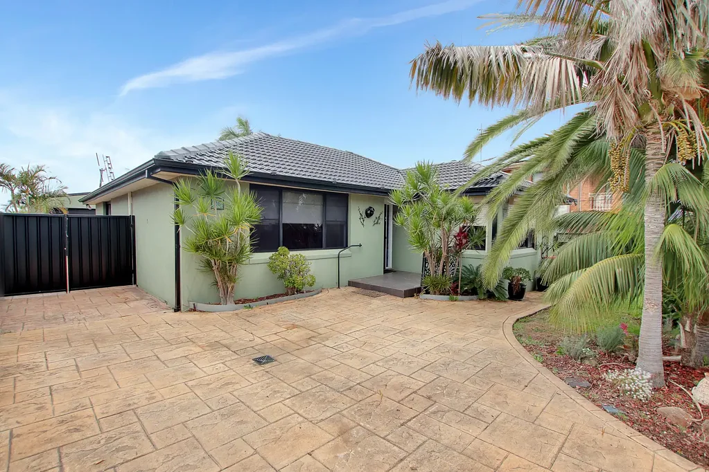 26 Beverley Avenue, Warilla, NSW 2528