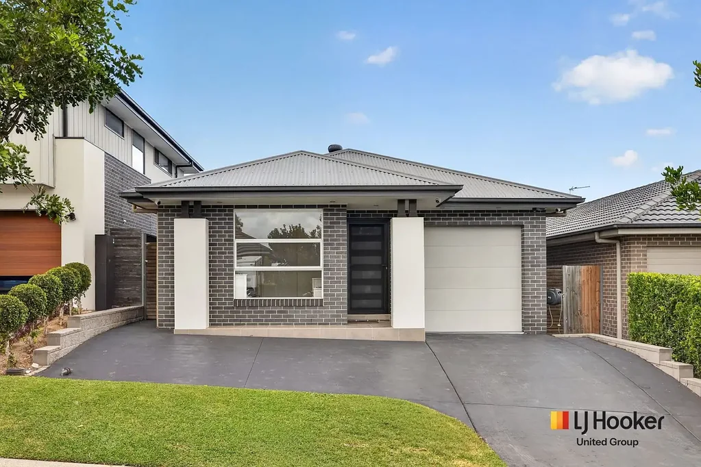 18 Bilson Road, Spring Farm, NSW 2570
