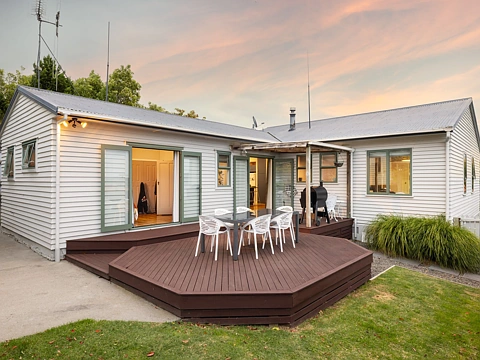 Te Awamutu 4房  Renovated bungalow, exceptional outdoor living
