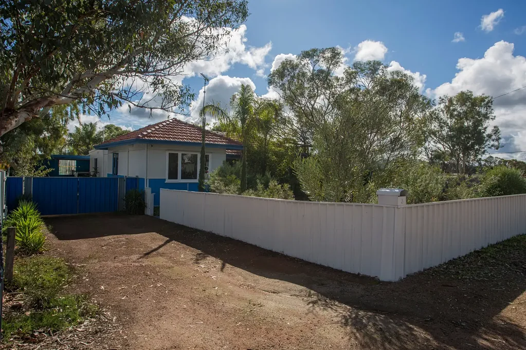 3 Yalbaroo Road, Northam, WA 6401