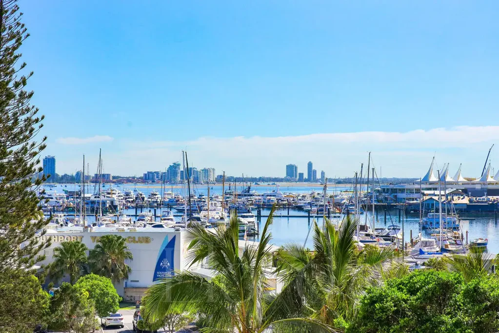 17/3 Cunningham Avenue, Main Beach, QLD 4217
