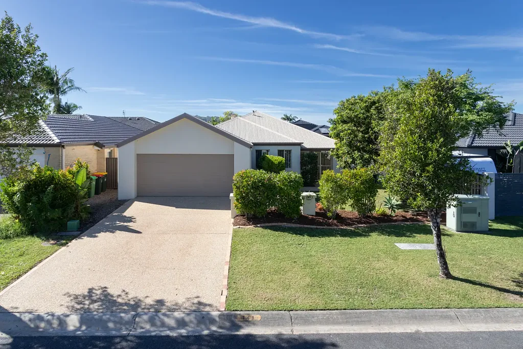 141 Harrier Drive, Burleigh Waters, QLD 4220