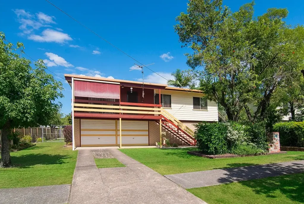 Large Family Home - Located Near Everything!