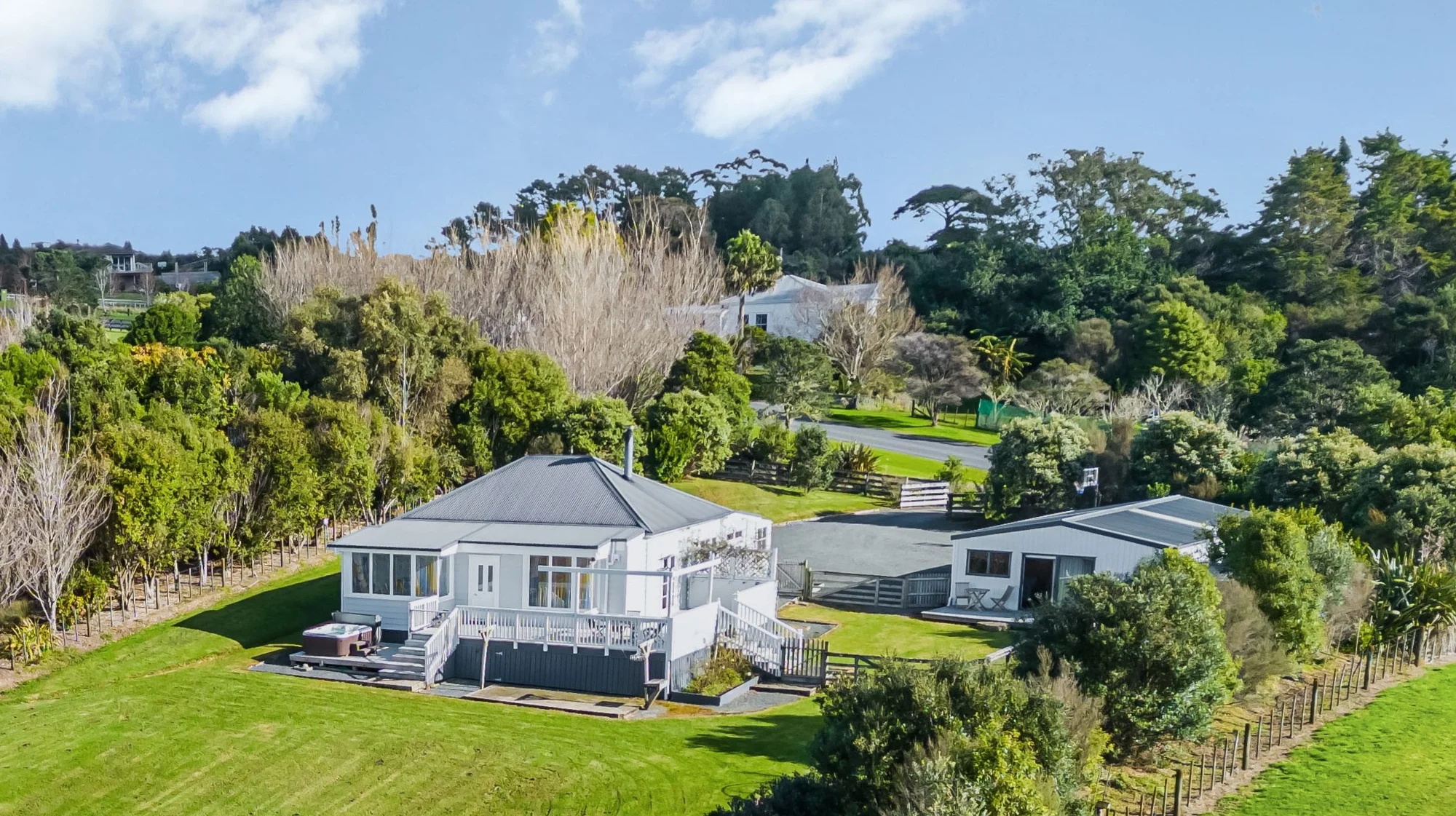 Puhoi A Cosy Villa in Puhoi's Best-Kept Secret