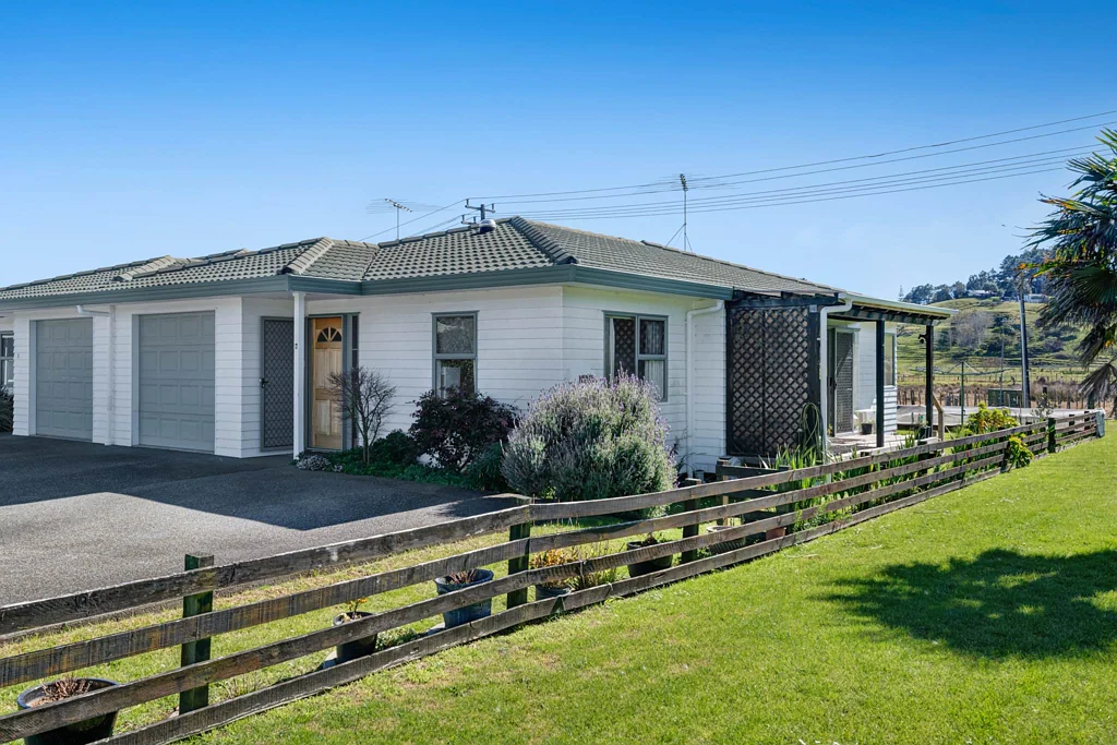 Helensville 2房  Easy Care Living