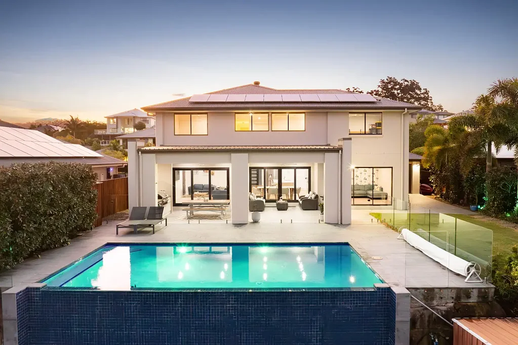 Maudsland 5 Bedroom A Smart Home Sanctuary with Breathtaking Views