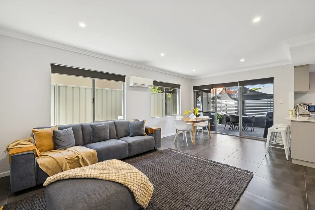 Scarborough 3房  UNDER OFFER by Roxanne Armitage